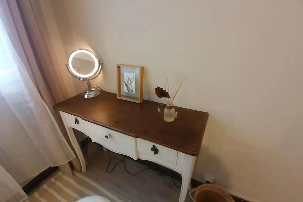 *Cosy* Spacieux * Entree Autonome* Centrale* Avignon Apartment